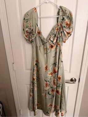 Floret Studios Floral Puff-Sleeve Midi Dress - Sage Green